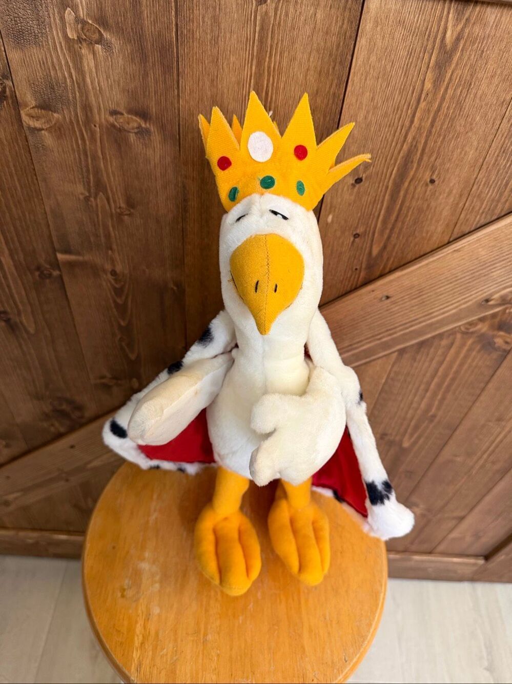 Vintage 1998 Sugar Loaf Royal Goose Duck Plush Crown Cape Stuffed Animal (9170)